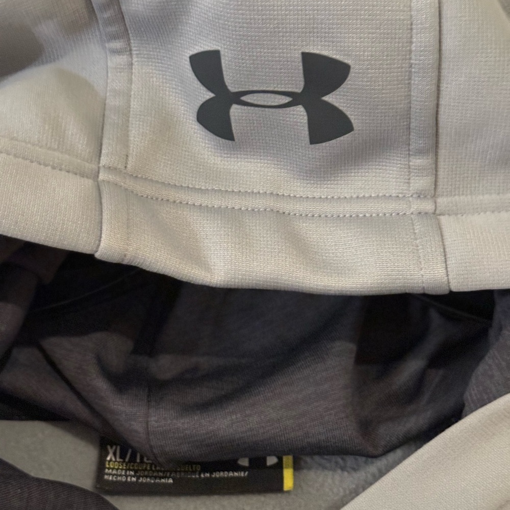 Men’s Under Armour Light Gray Hoodie with Black Logo XL Loose - Picture 2 of 4